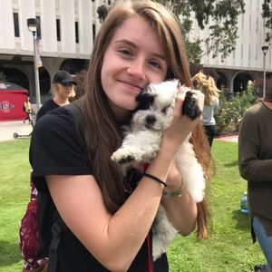 Meet your Posher, Emily